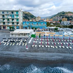 Piccolo Paradiso Italie